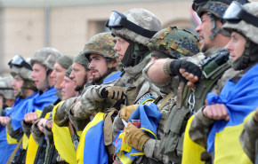 Киев оставит воинское приветствие «Слава Украине!»