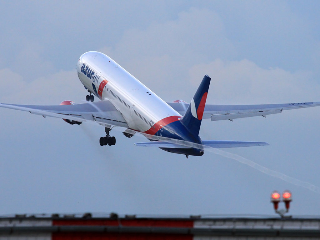 Azur Air отменил чартер из Екатеринбурга на Гоа