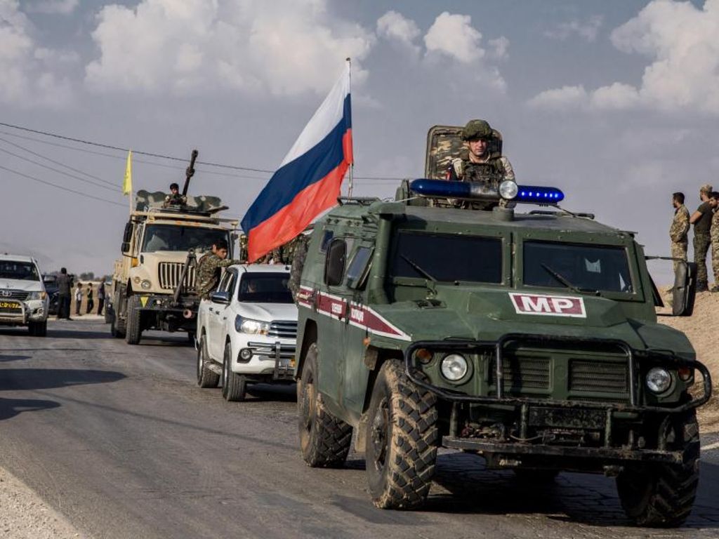 Российские военные продолжили патрулирование в Сирии