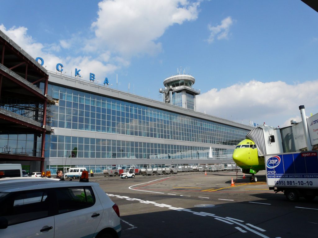 Пассажиропоток крупных российских аэропортов упал на 95%