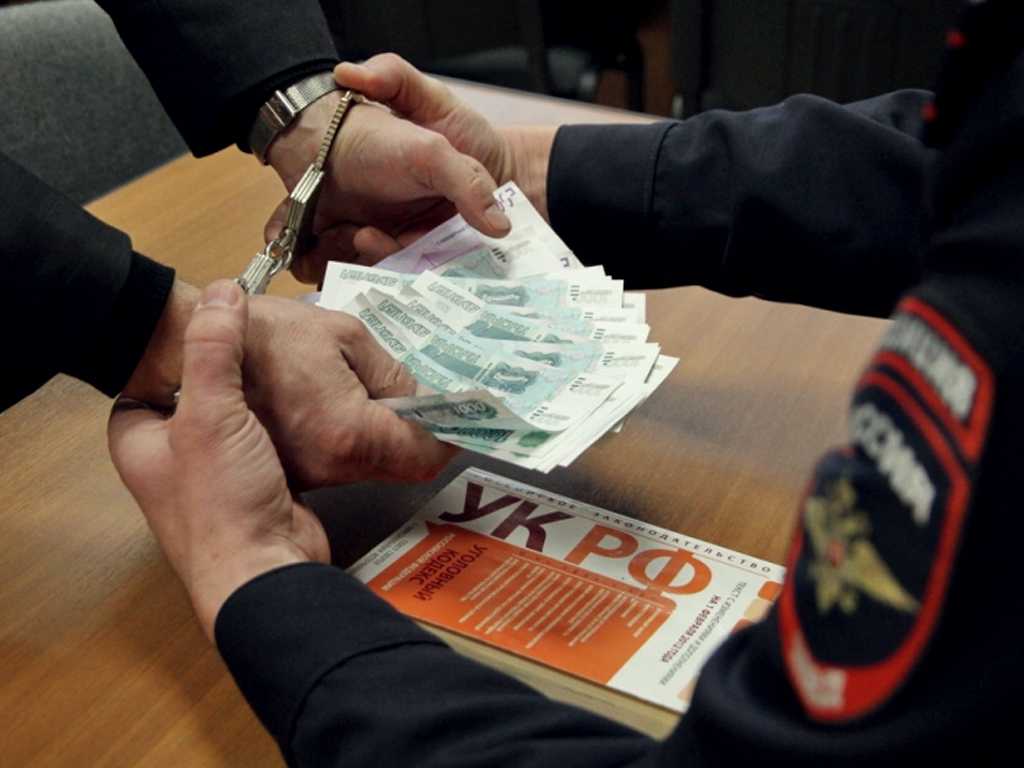 Раскрыты детали дела о вымогательстве 20 млн рублей полковником Росгвардии