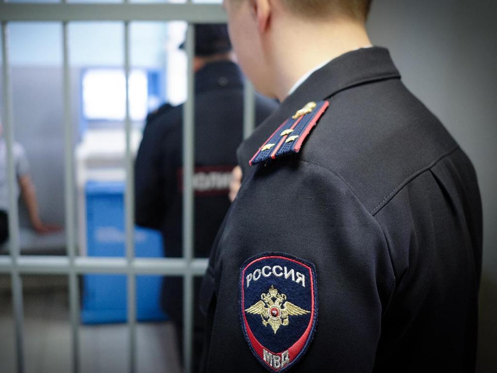 Мужчина забил соседа битой в Свердловской области