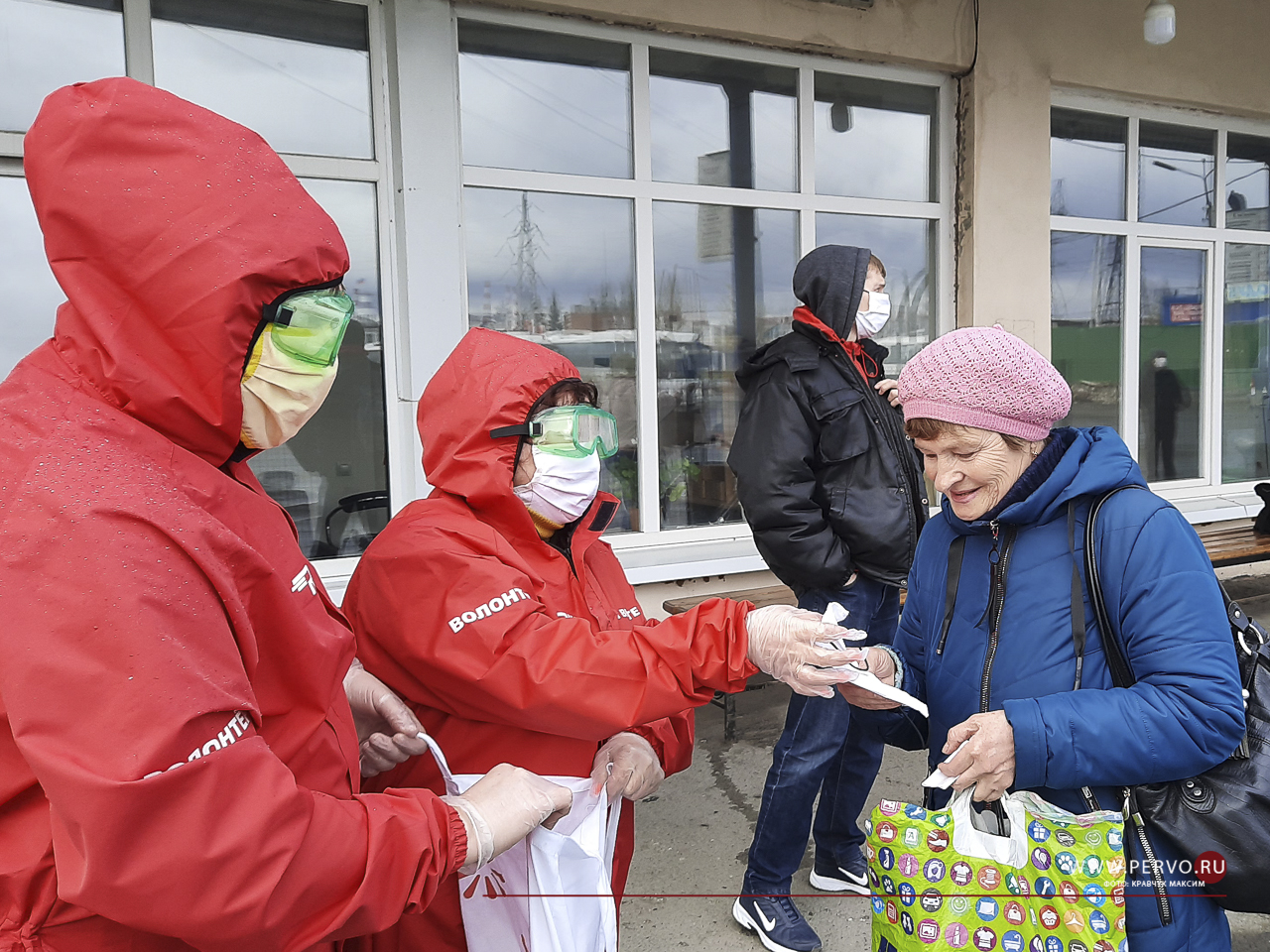 30 апреля COVID-19: масочный режим и правила поведения в майские праздники