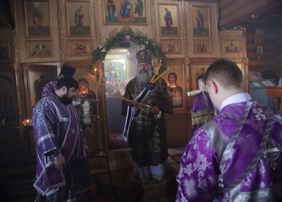 Митрополит Екатеринбургский и Верхотурский Кирилл совершил Божественную литургию в селе Новоалексеевском