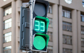 В Екатеринбурге заработали «умные светофоры»