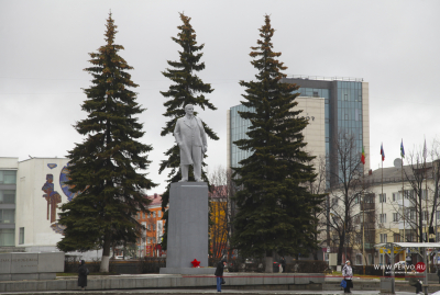 История появления памятника Ленина в центре Первоуральска