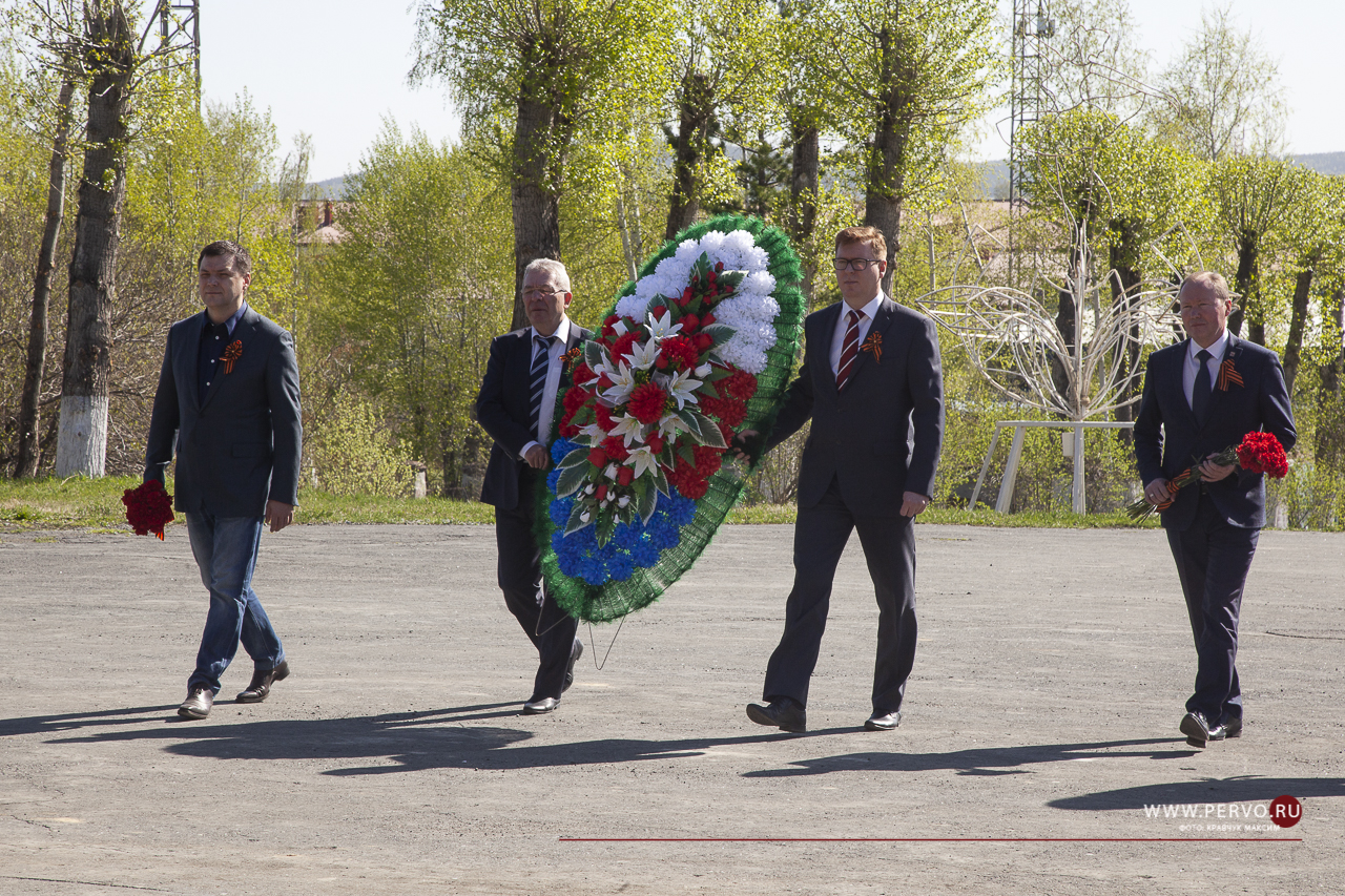 К мемориалам памяти погибших в годы Великой Отечественной войны возложили цветы