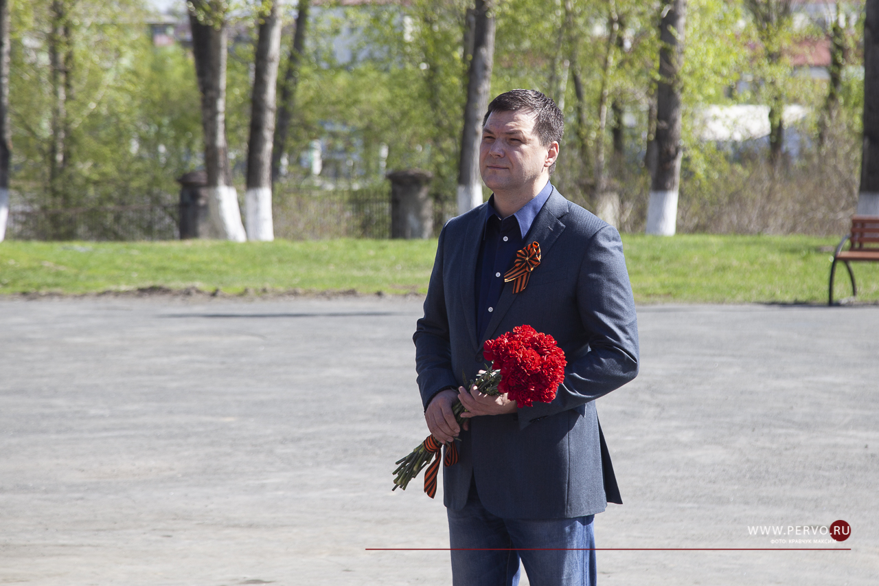 К мемориалам памяти погибших в годы Великой Отечественной войны возложили цветы