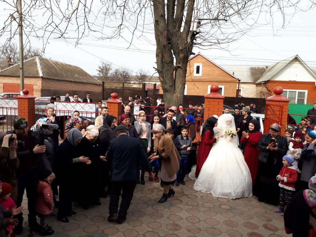 В Чечне сняли запрет на свадьбы по исламским канонам, введенный из-за COVID-19