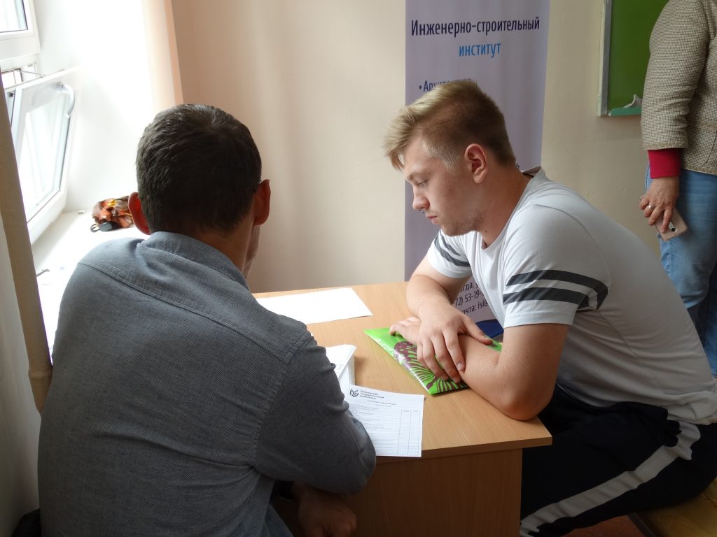Приемная кампания в вузы пройдет в «приемлемые» сроки