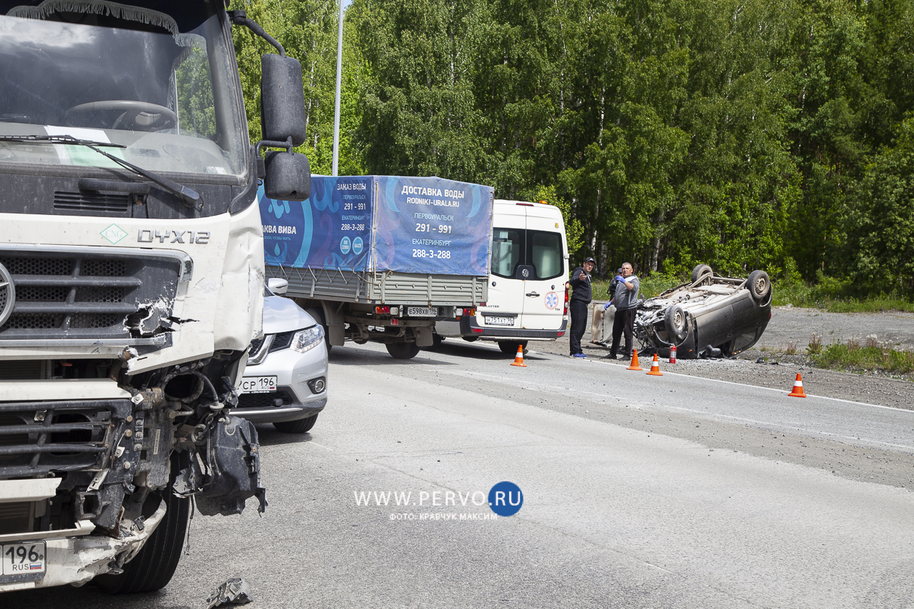 В ГИБДД уточнили о ДТП на подъездной автодороге к Первоуральску
