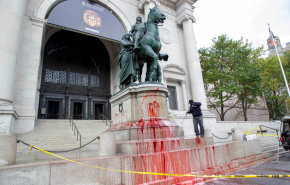 В Нью-Йорке демонтируют памятник Теодору Рузвельту