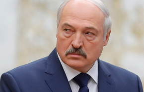 Лукашенко назвал соперницу на выборах «несчастной девчонкой»