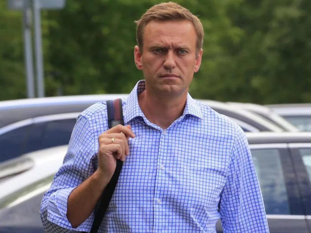 Навальный заговорил и может вспомнить произошедшее в самолете