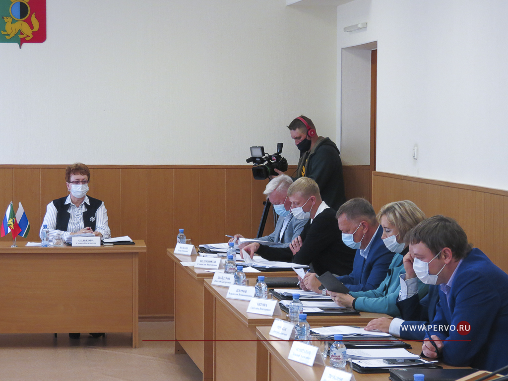 Депутаты провели 43-е очередное заседание Думы