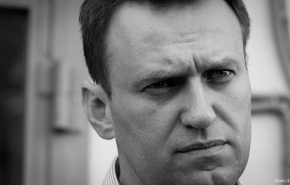 В Кремле заявили об отсутствии токсинов в теле Навального до вывоза в Берлин