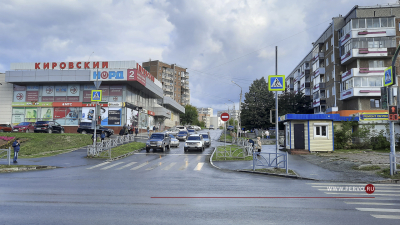 На улице Чекистов отменят одностороннее движение машин
