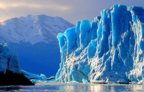 Крупнейший ледник Гренландии раскололся