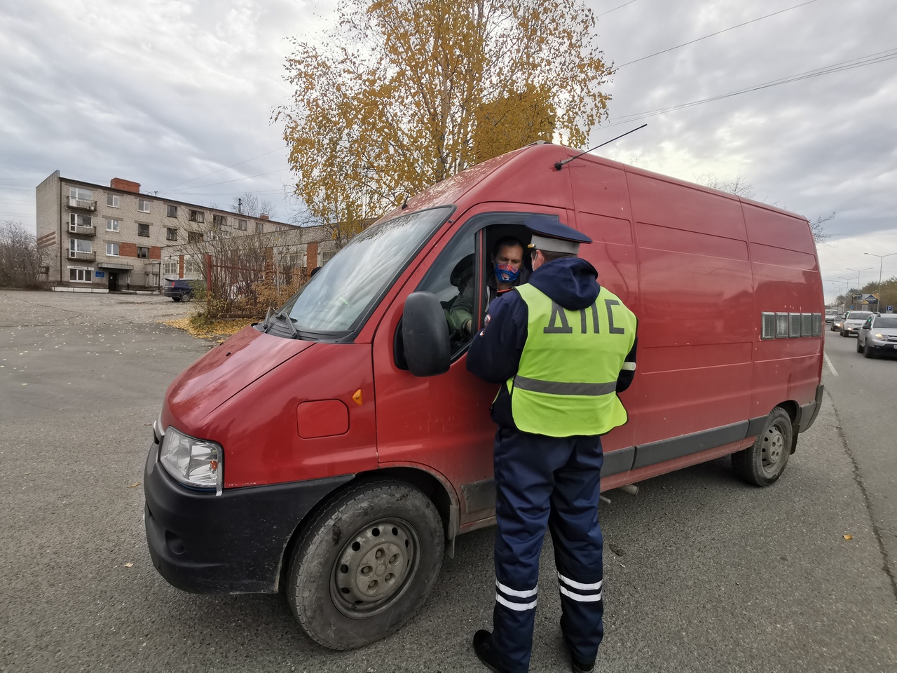 В Первоуральске приставы вместе с ГИБДД ловили водителей-должников