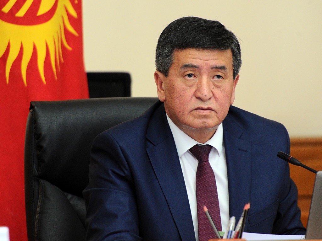 Премьер Киргизии ожидает отставки президента после 15 октября