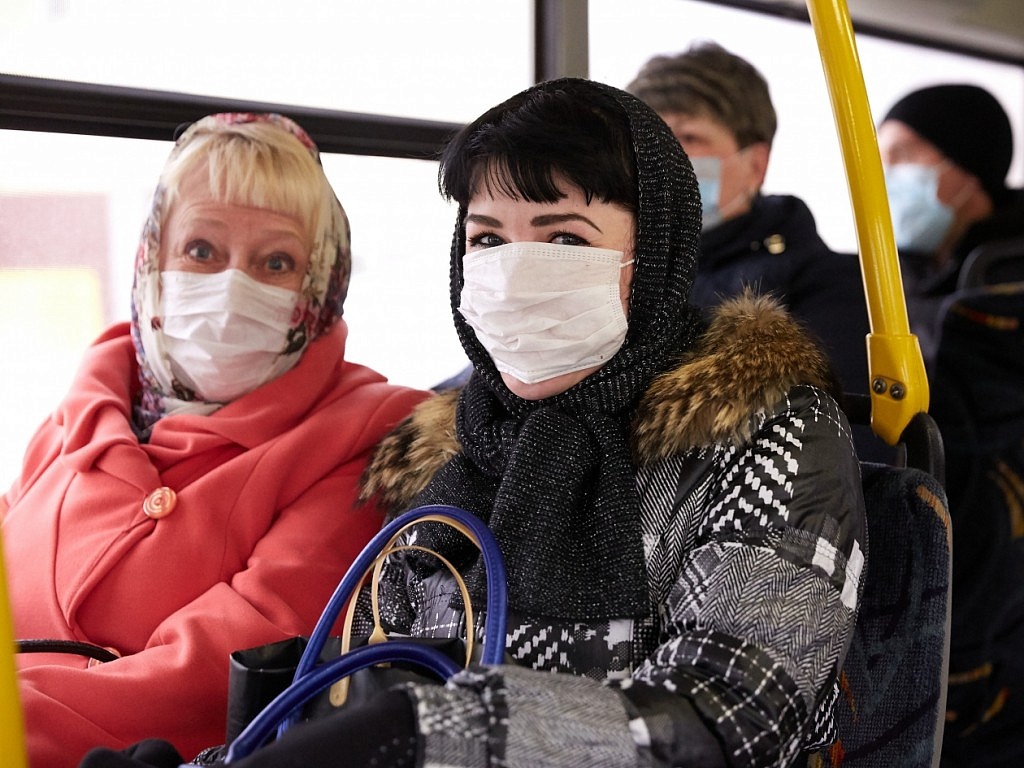 Депутат Госдумы придумал, как заставить россиян носить маски