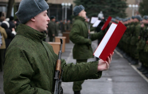 В армии России могут сократить сто тысяч должностей