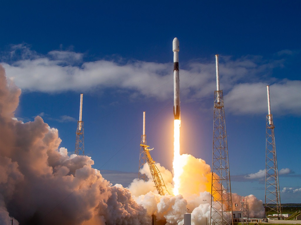 Space X перенесла запуск новой партии спутников Starlink