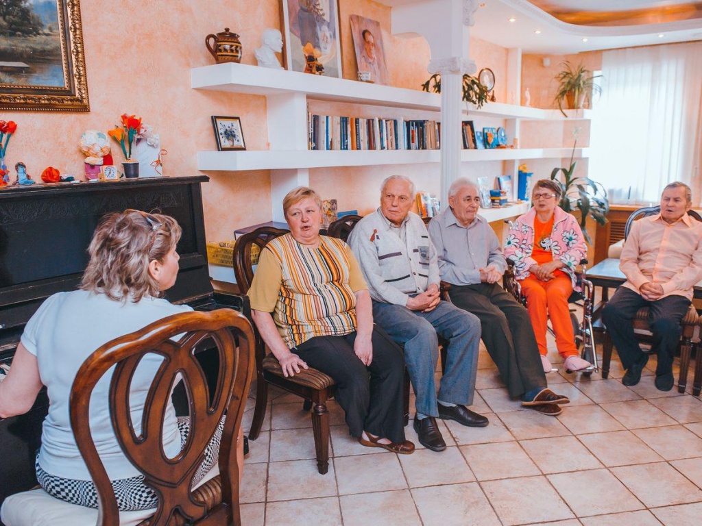 МЧС предлагает лицензировать дома престарелых