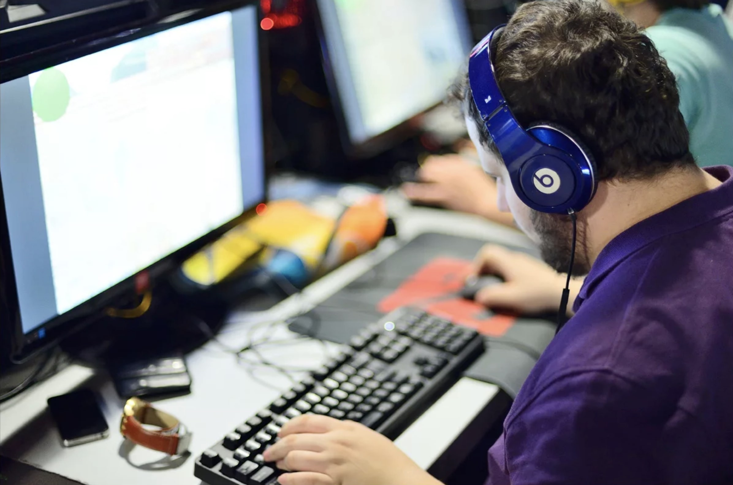Российские киберспортсмены сыграют на турнире с призовым фондом в 1 миллион долларов