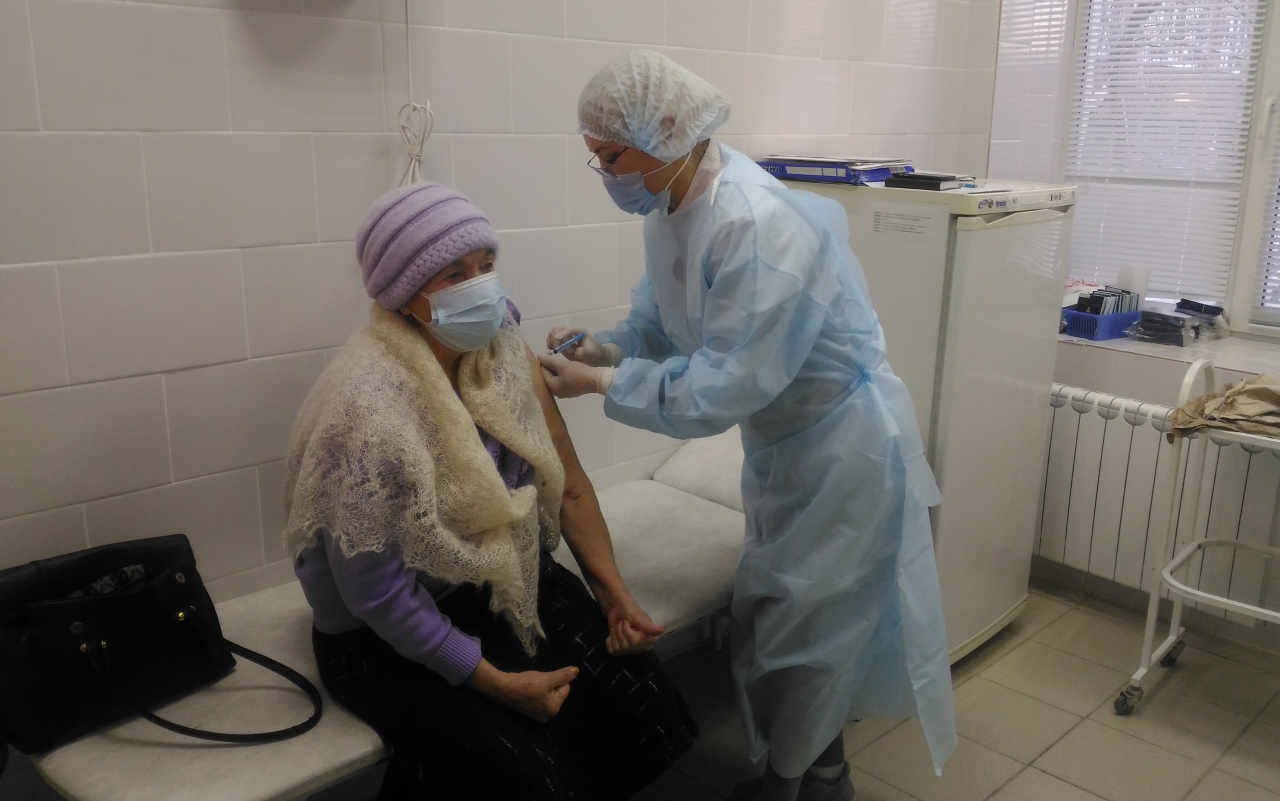 В Первоуральске стартовала массовая вакцинация от COVID-19