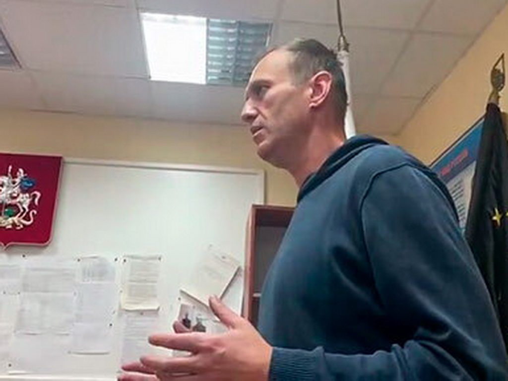 Суд арестовал Навального до 15 февраля