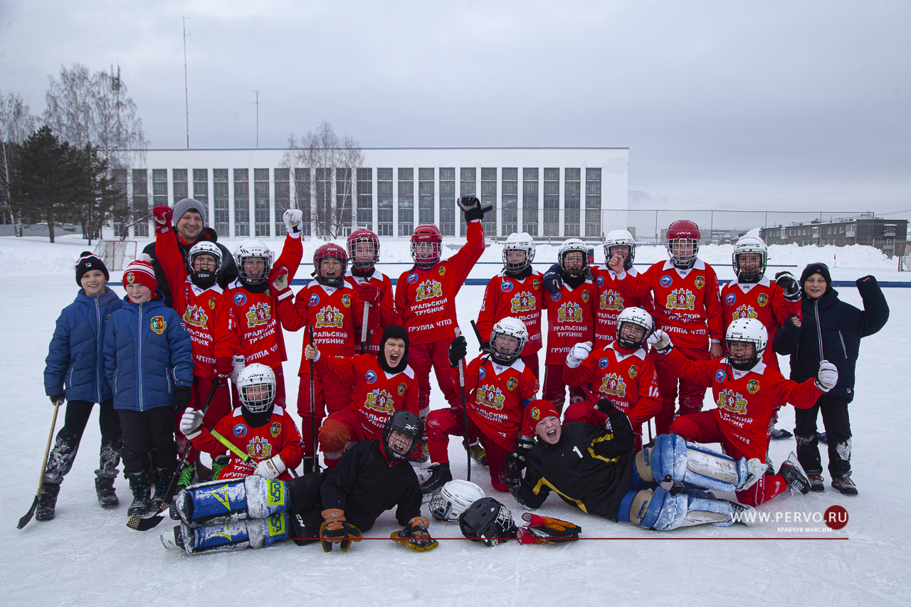 Юные первоуральцы сыграют в хоккей на Красной площади. Фото и видео