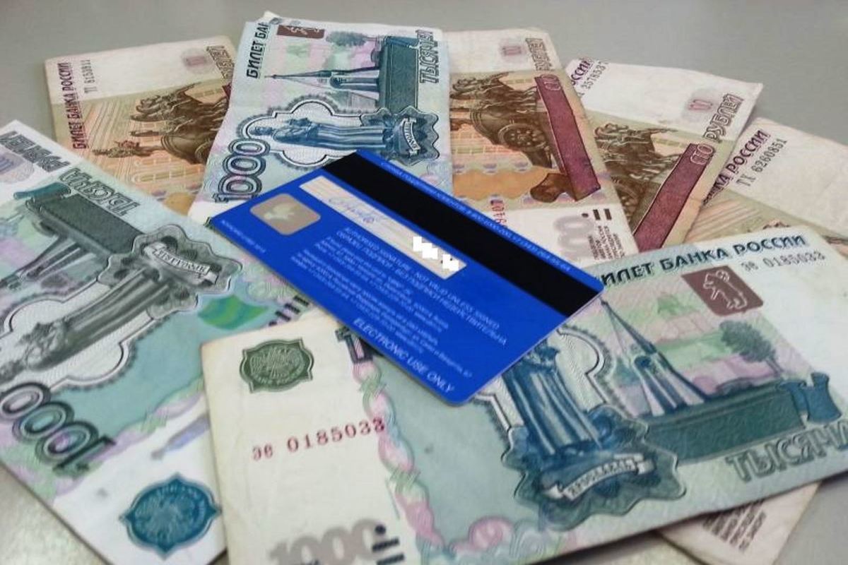 У жителя Первоуральска мошенники похитили более 1 млн. рублей