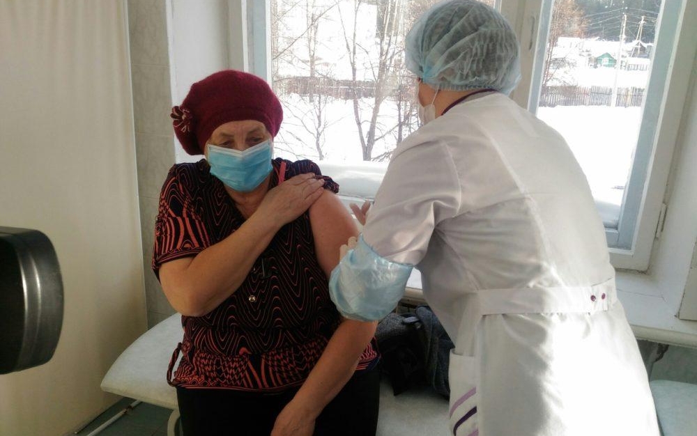 Еще 1800 доз вакцины «Спутника-V» поступило в Первоуральск