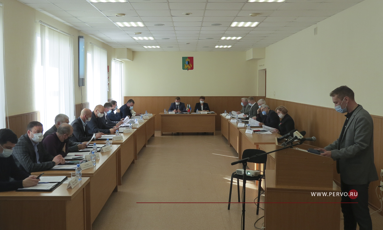 Депутаты рассмотрели 11 вопросов