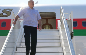 Лукашенко вылетел на встречу с Путиным