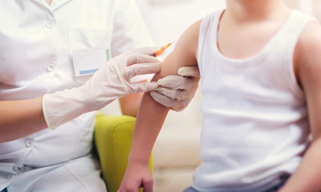 Детская больница приглашает детей на вакцинацию от клещевого энцефалита