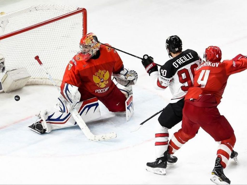 Юниорская сборная России проиграла Канаде в финале ЧМ по хоккею
