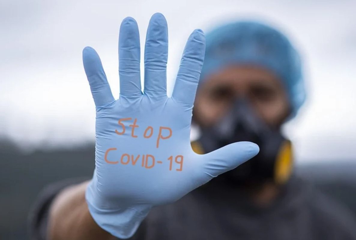 Иммунолог заявил о завершении эпидемии COVID-19 в России