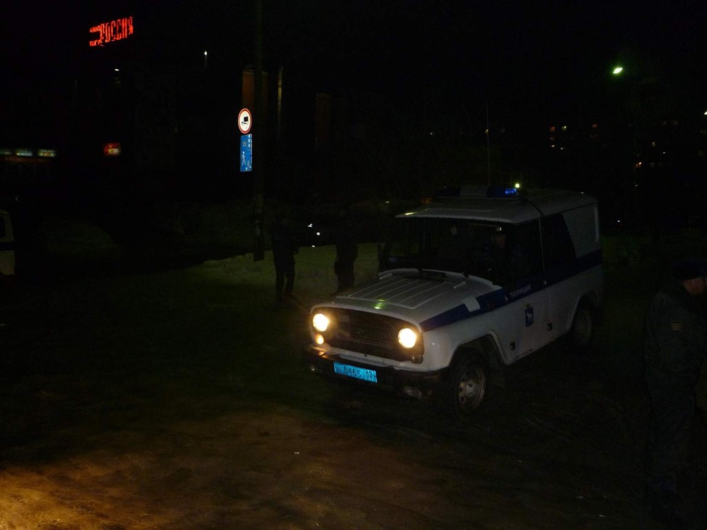 Тело полицейского обнаружили около гипермаркета в Екатеринбурге