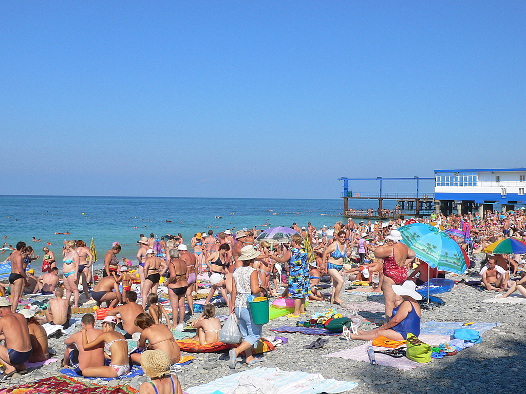 Ростуризм предупредил о максимальной загрузке курортов на Черном море