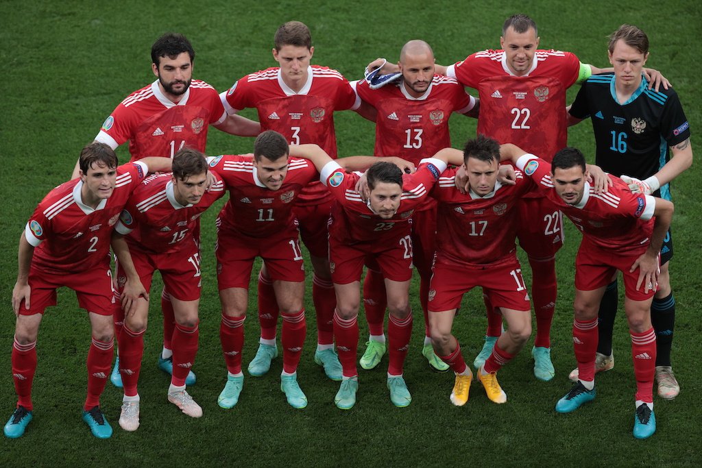 Россия проиграла Дании в матче Евро и не вышла из группы