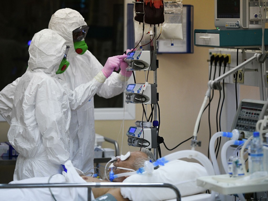 Песков заявил, что жесткие меры необходимы при вспышке коронавируса в России