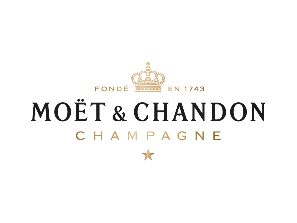 В Кремле оценили запрет маркировки «шампанским» продукции Moet Hennessy