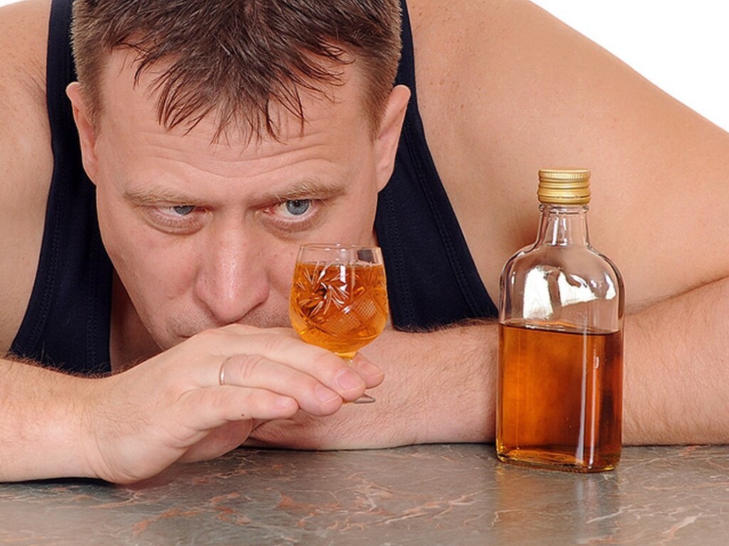 Нарколог рассказал, какая доза алкоголя безопасна для организма