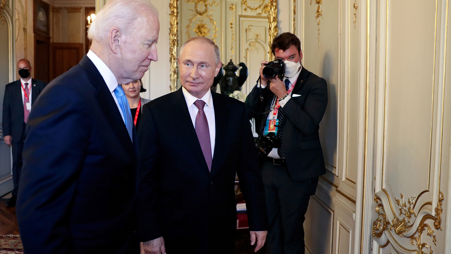 СМИ сообщают, что Байден не хочет вводить санкции против Путина