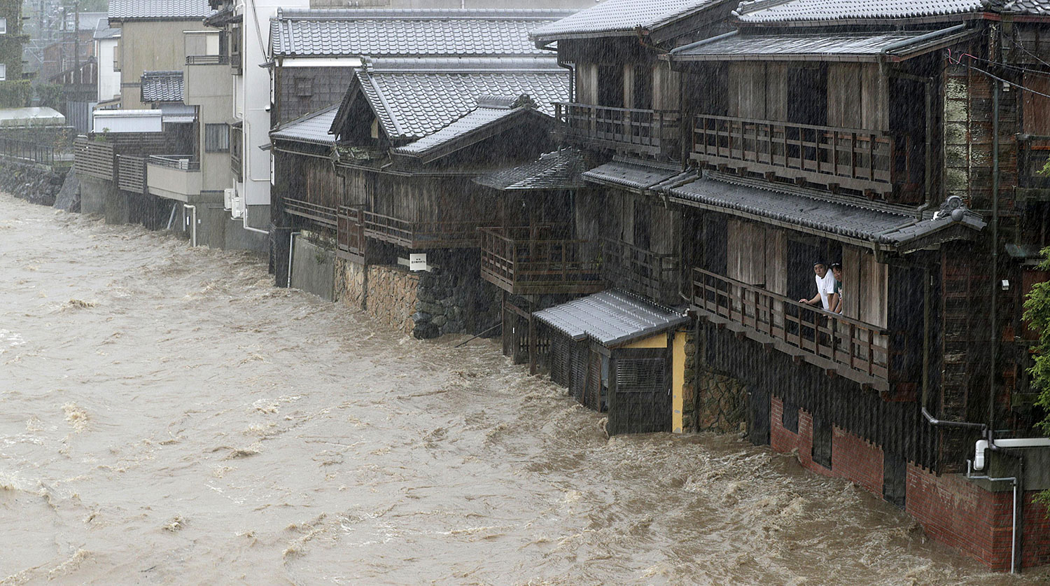 В Японии приказали эвакуироваться 3 млн человек из-за сильных ливней