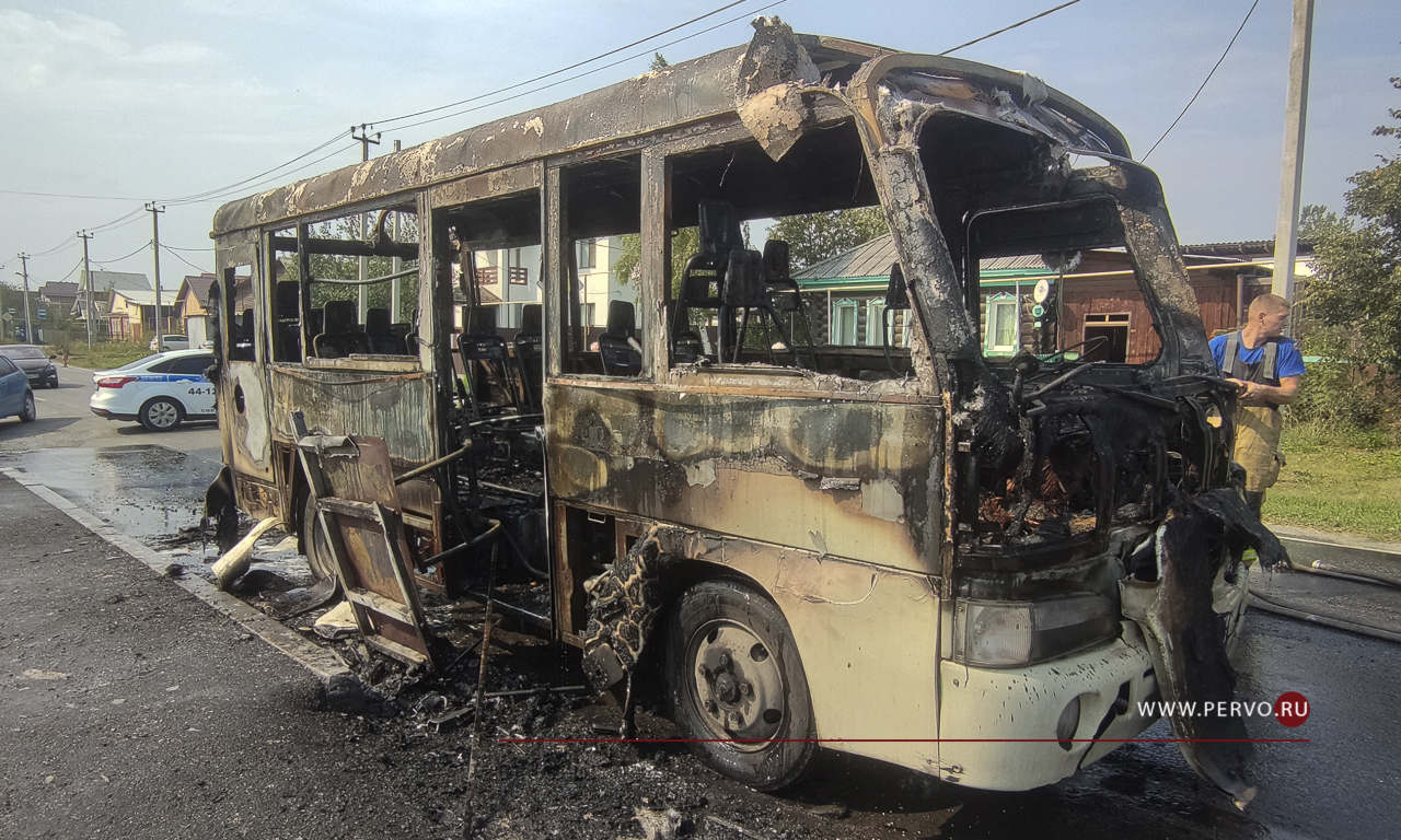 В Первоуральске началась проверка после возгорания автобуса