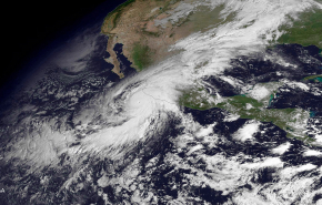 Ураган «Нора» угрожает Мексике «чрезвычайными» осадками