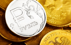 Рубль вошел в топ-20 валют впервые с 2016 года